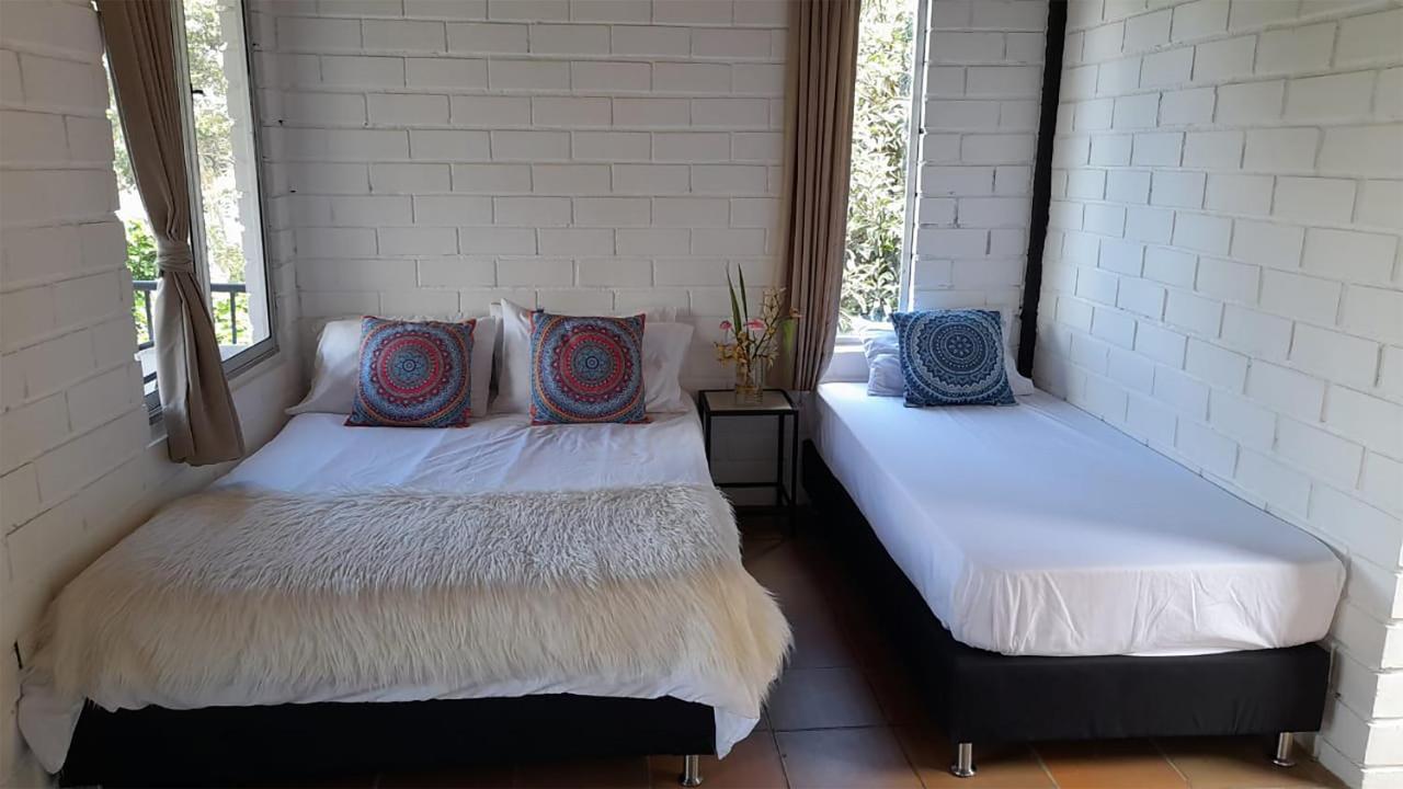 Ecolodge Bahia Del Penon Guatapé Екстериор снимка