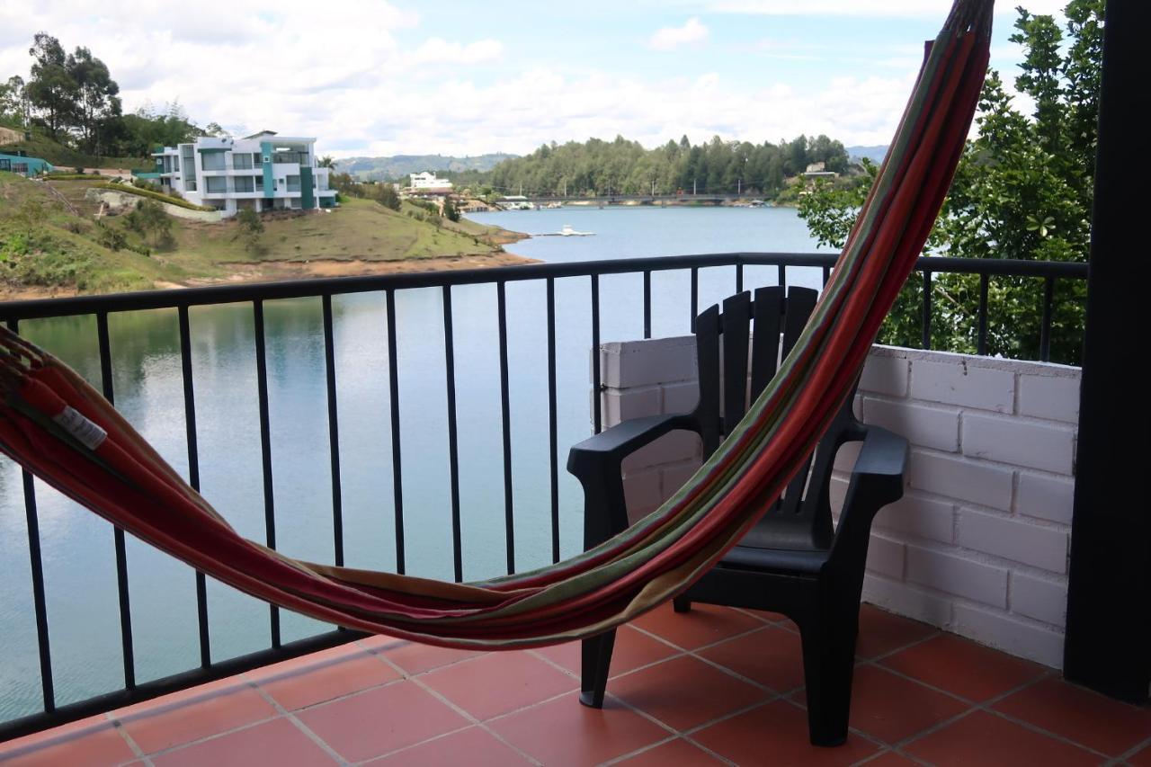 Ecolodge Bahia Del Penon Guatapé Екстериор снимка