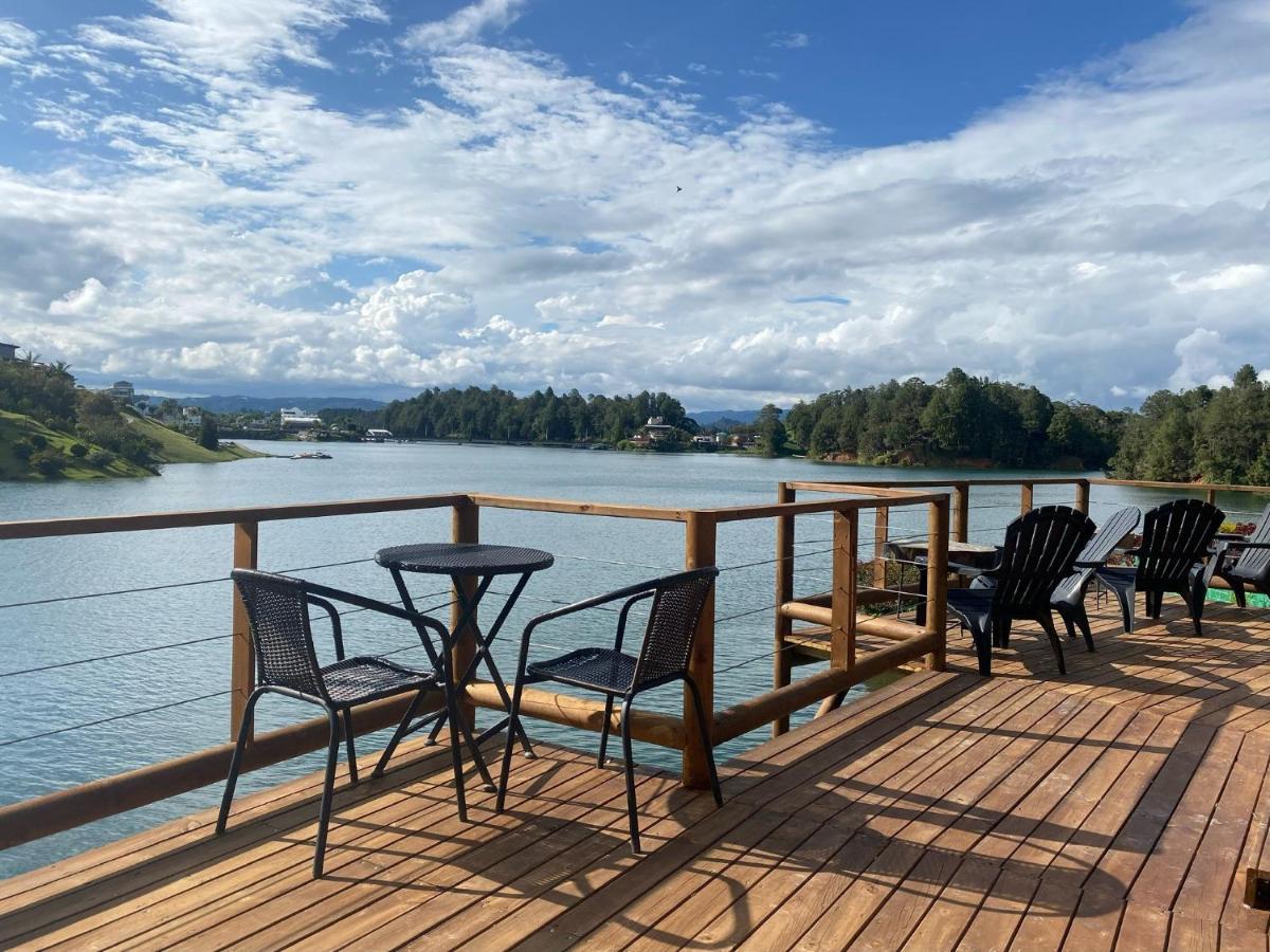 Ecolodge Bahia Del Penon Guatapé Екстериор снимка