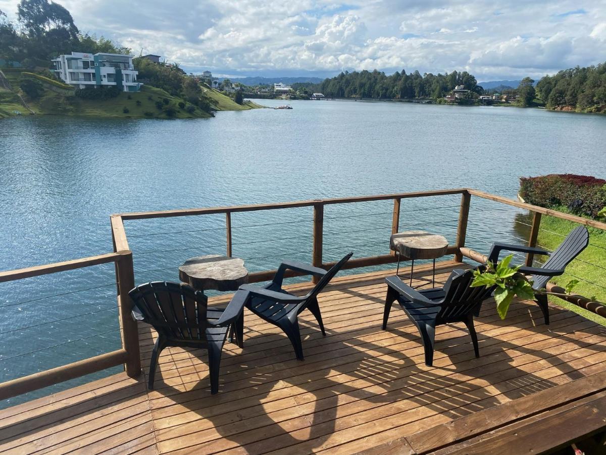 Ecolodge Bahia Del Penon Guatapé Екстериор снимка