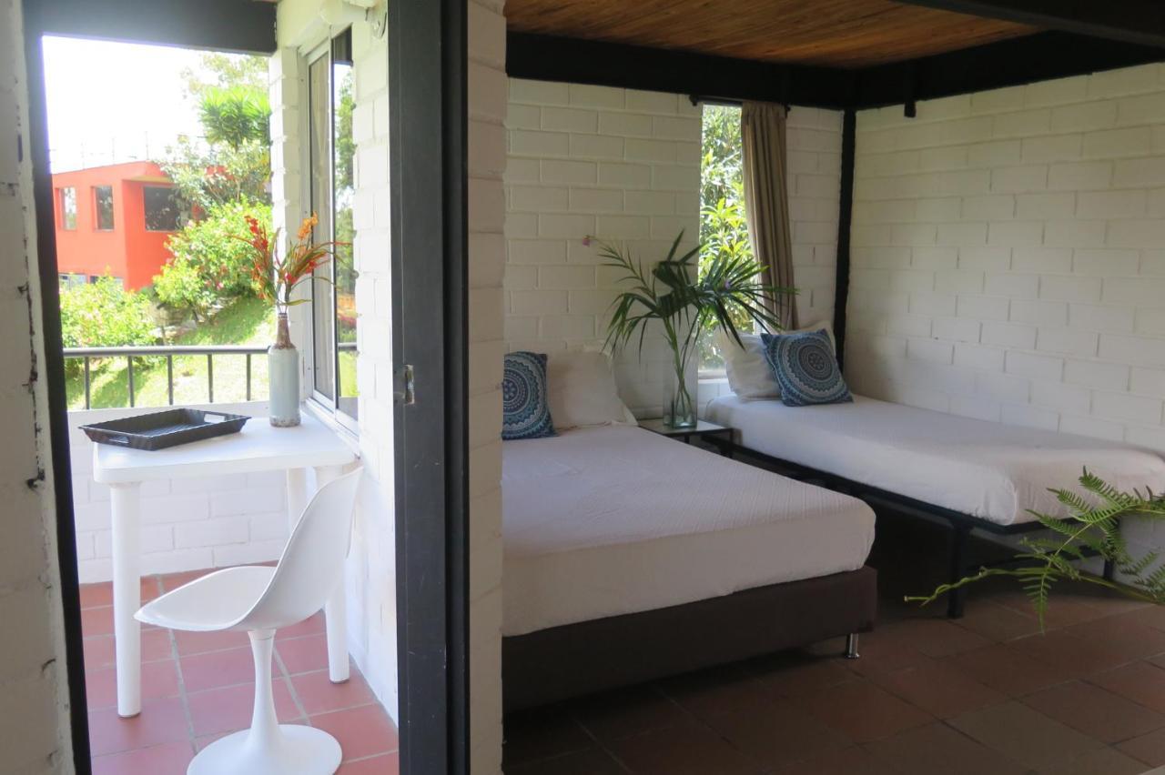 Ecolodge Bahia Del Penon Guatapé Екстериор снимка
