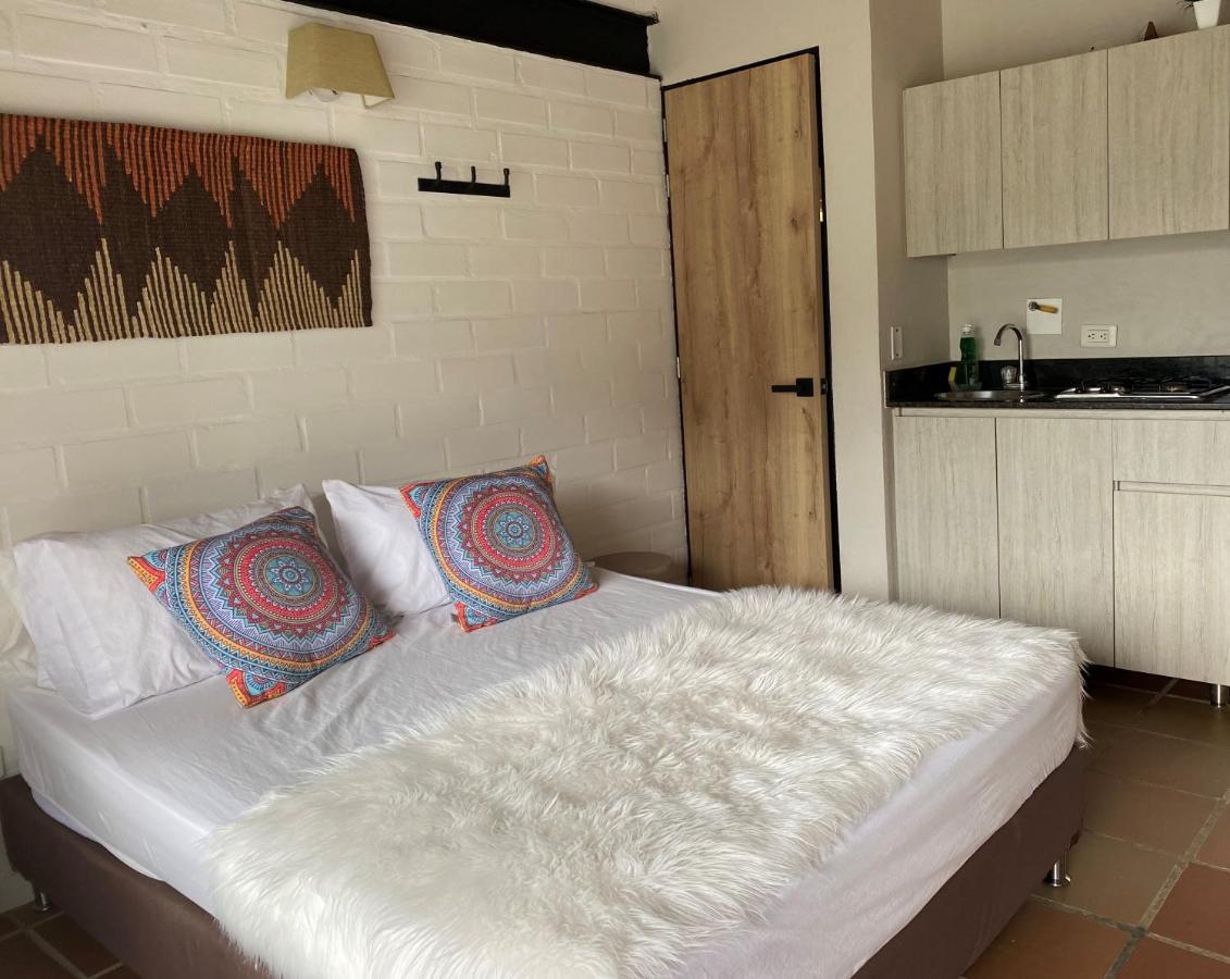 Ecolodge Bahia Del Penon Guatapé Екстериор снимка