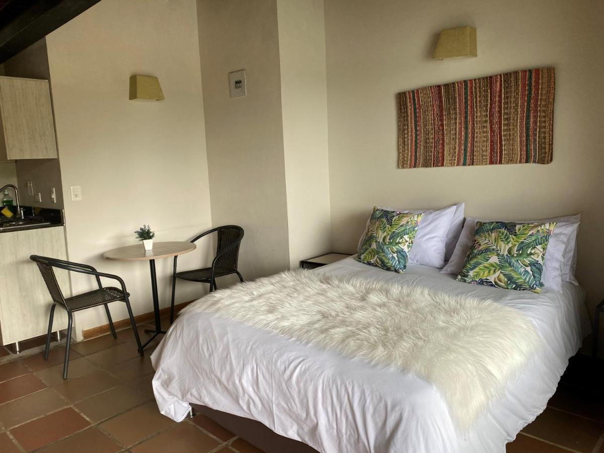 Ecolodge Bahia Del Penon Guatapé Екстериор снимка