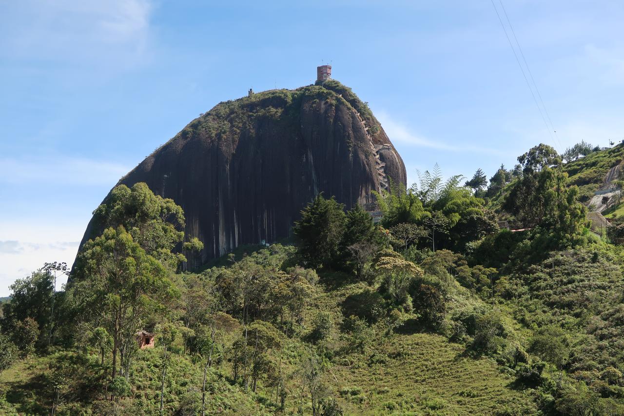 Ecolodge Bahia Del Penon Guatapé Екстериор снимка